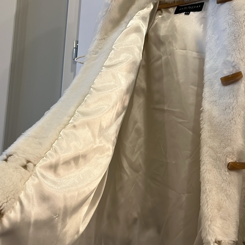 Woman’s Jacket - Picture 5 of 8
